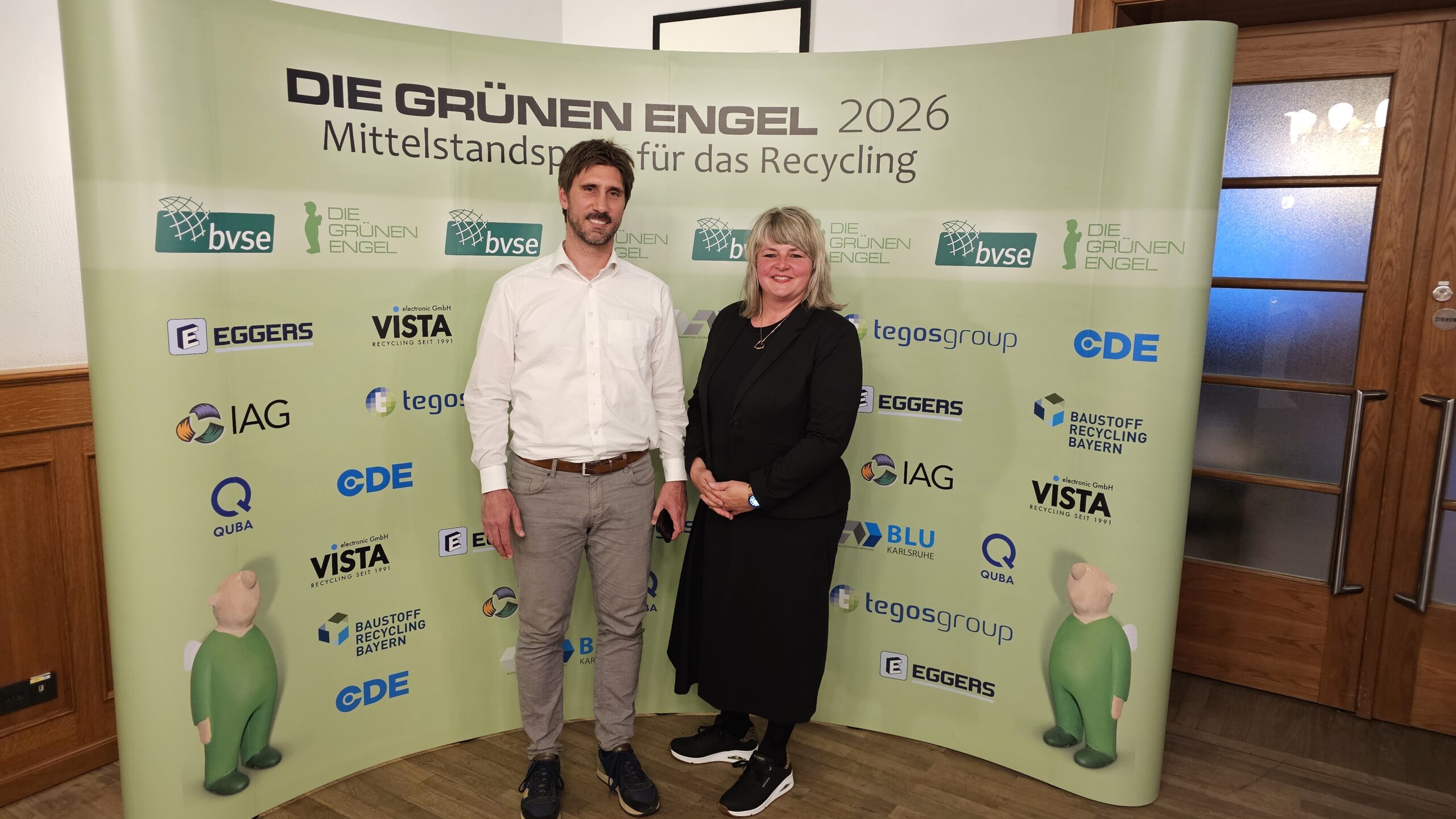 "Die grünen Engel 2026" Mittelstandpreis des bsve Foto Frau Weber und Herr Dr. Hoppach