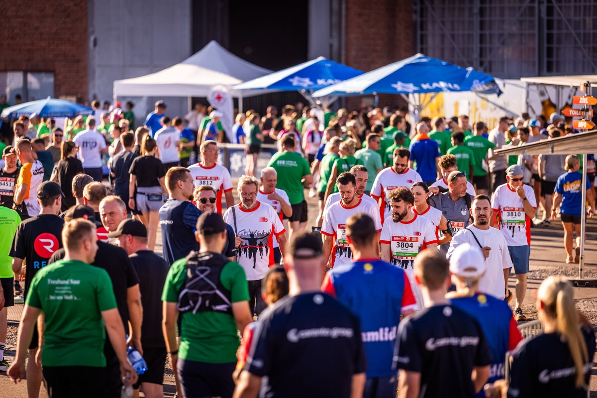 Team von Jakob Becker beim Firmenlauf in Dillingen